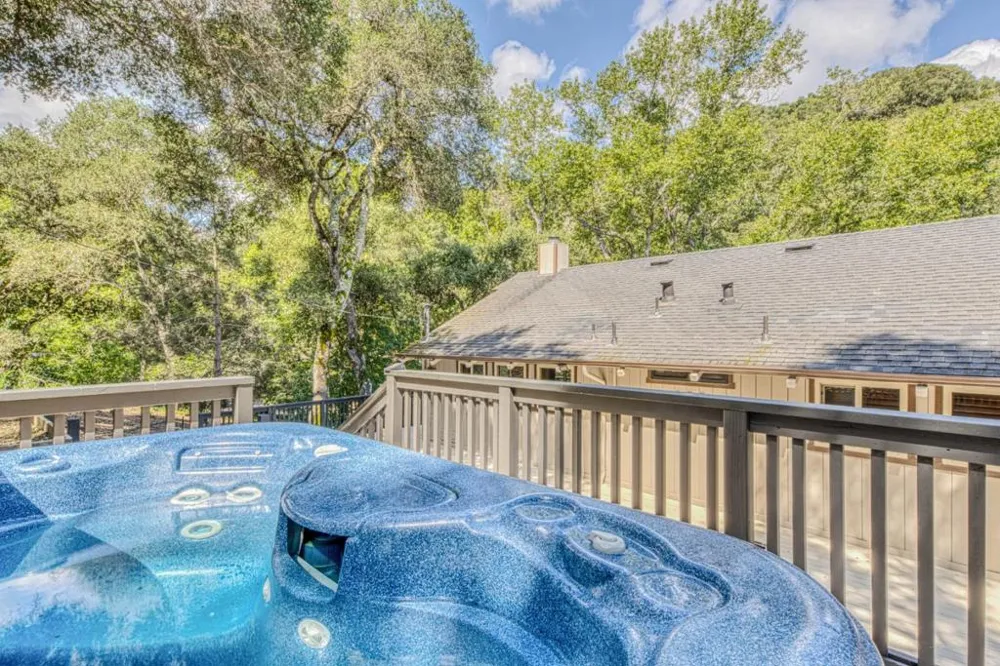 61 Southbank Road Carmel Valley, CA 93924