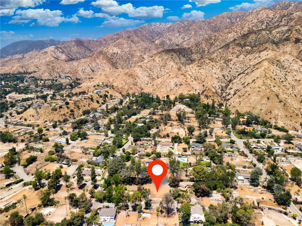1663 Gaywood Drive Altadena, CA 91001