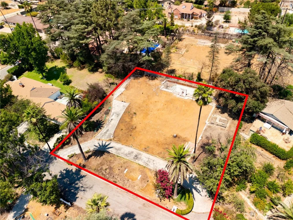 1663 Gaywood Drive Altadena, CA 91001