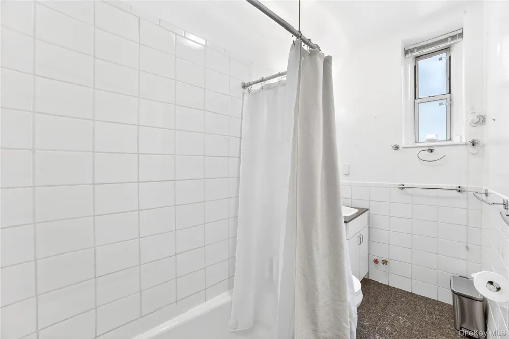 37-32 80th Street #1 Jackson Heights, NY 11372