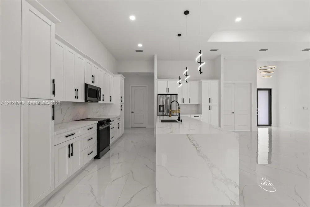 12526 Indian Shell Trail Bokeelia, FL 33922