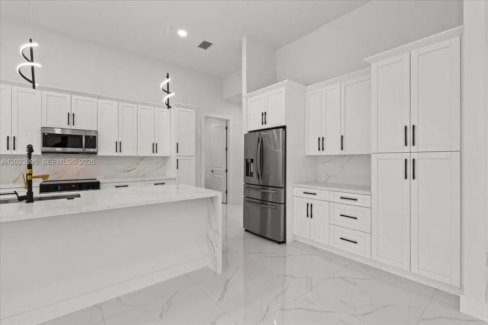 12526 Indian Shell Trail Bokeelia, FL 33922
