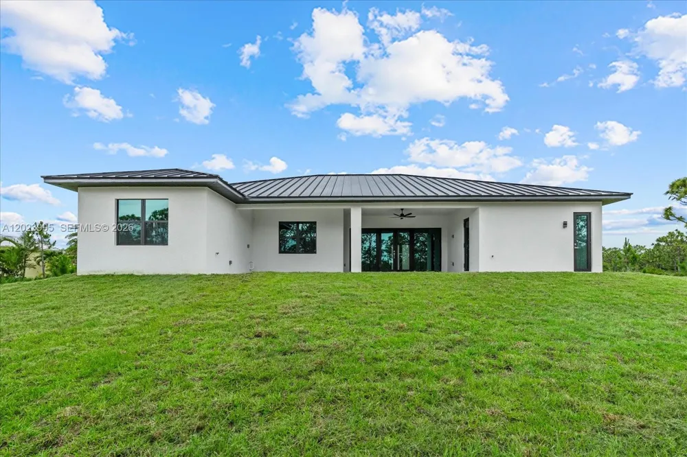 12526 Indian Shell Trail Bokeelia, FL 33922