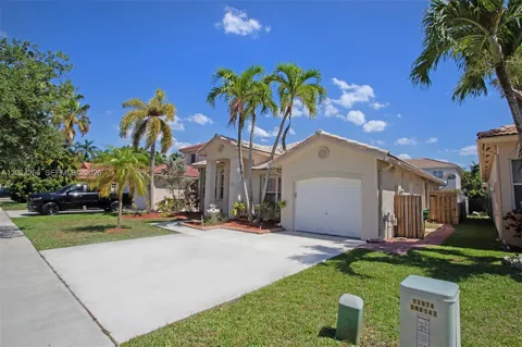 13964 Cypress Cove Cir