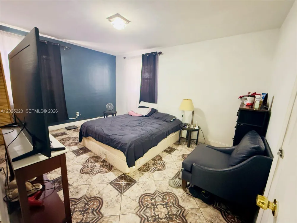 4521 NW 179th St Miami Gardens, FL 33055
