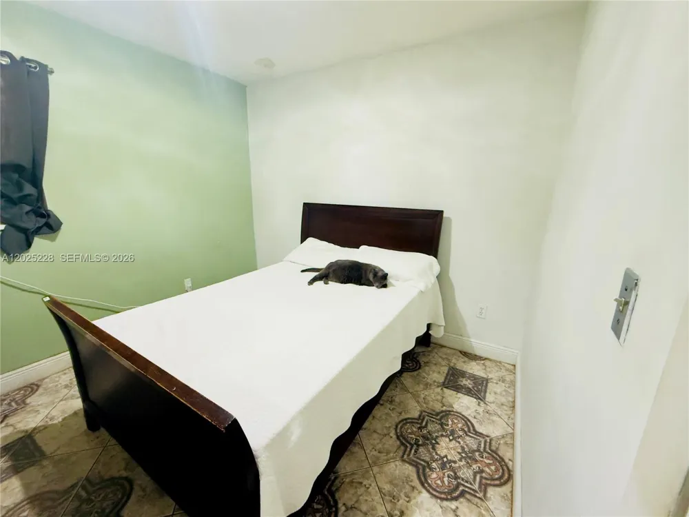 4521 NW 179th St Miami Gardens, FL 33055