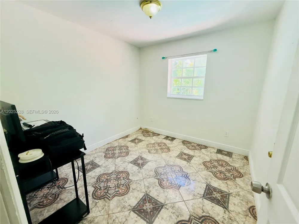4521 NW 179th St Miami Gardens, FL 33055