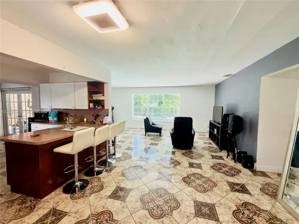 4521 NW 179th St Miami Gardens, FL 33055