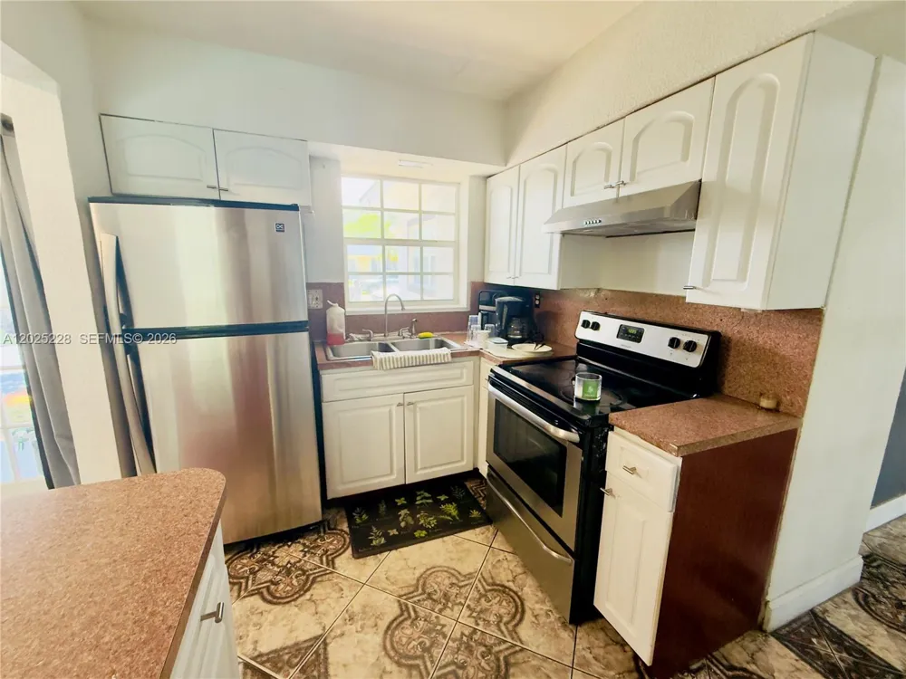 4521 NW 179th St Miami Gardens, FL 33055