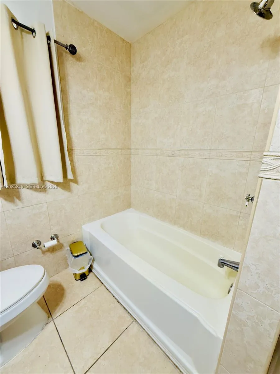 4521 NW 179th St Miami Gardens, FL 33055