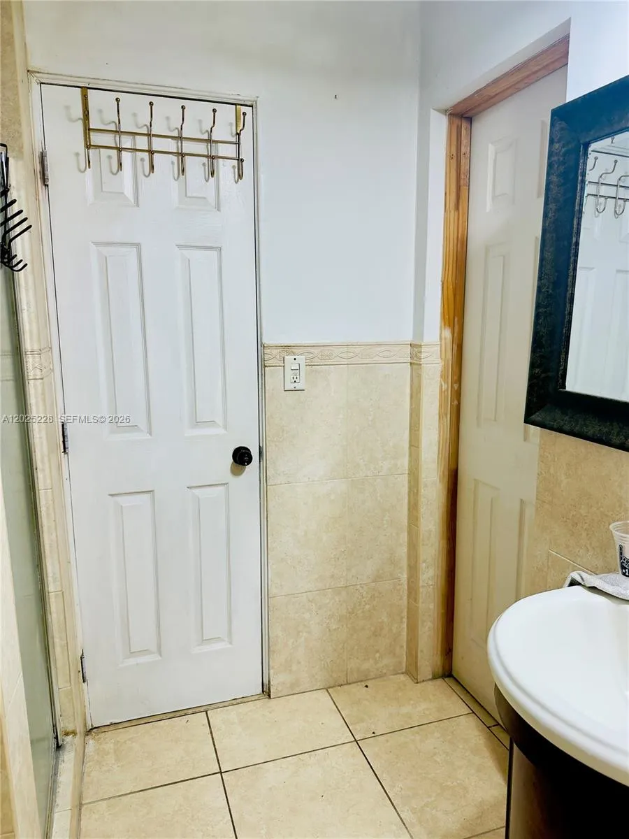 4521 NW 179th St Miami Gardens, FL 33055
