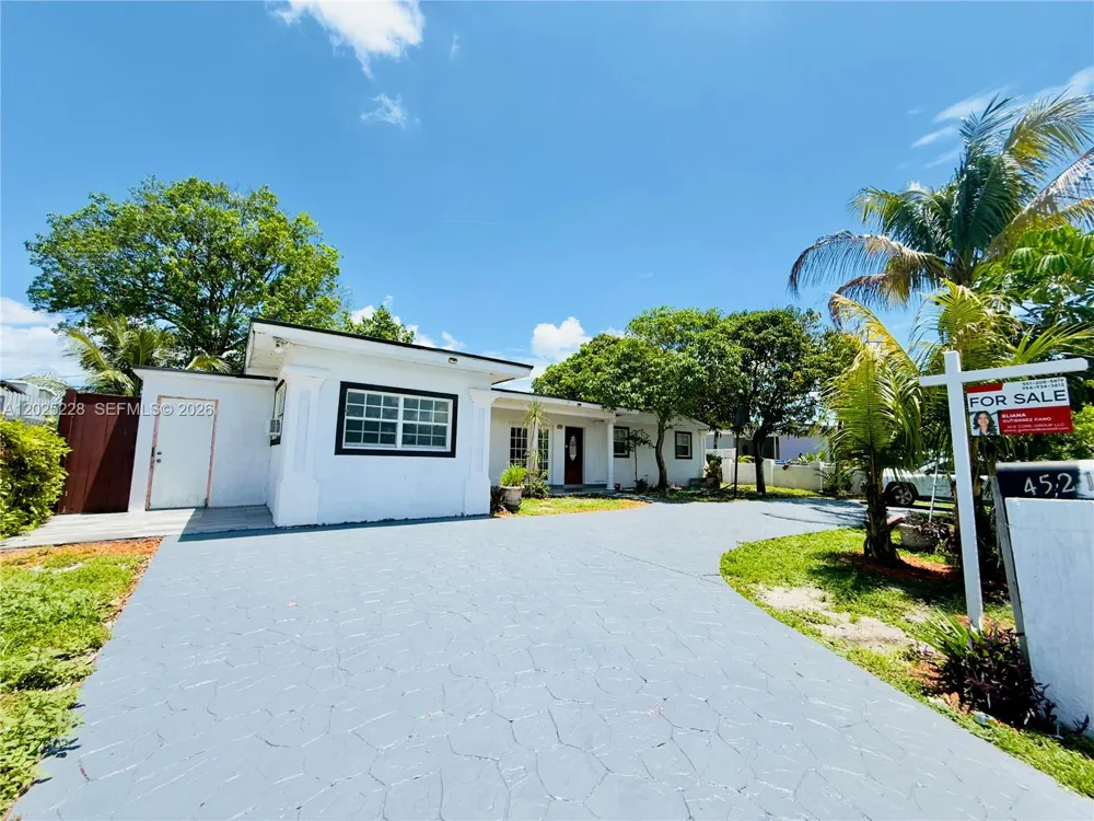 4521 NW 179th St Miami Gardens, FL 33055