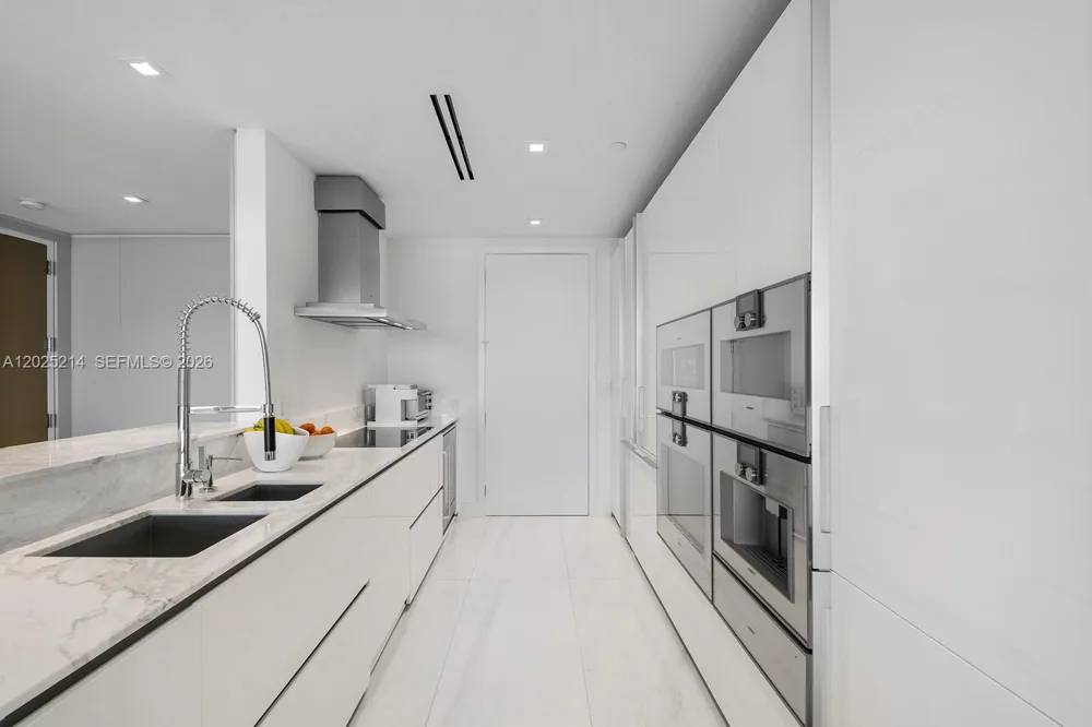 10203 Collins Ave #403 Bal Harbour, FL 33154