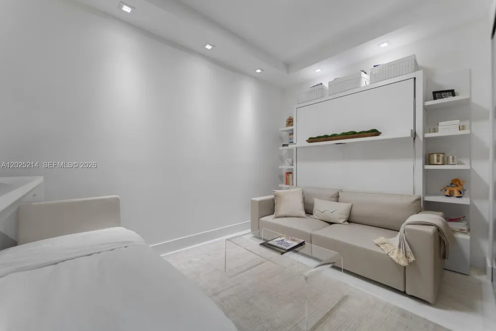 10203 Collins Ave #403 Bal Harbour, FL 33154