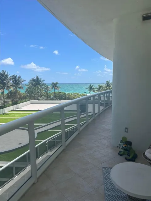 9601 Collins Ave #403