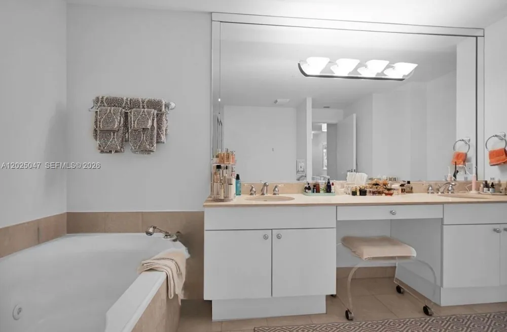 9601 Collins Ave #403 Bal Harbour, FL 33154