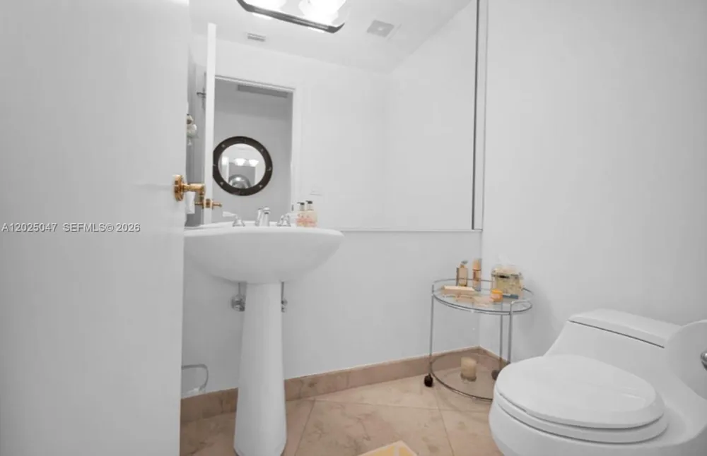 9601 Collins Ave #403 Bal Harbour, FL 33154