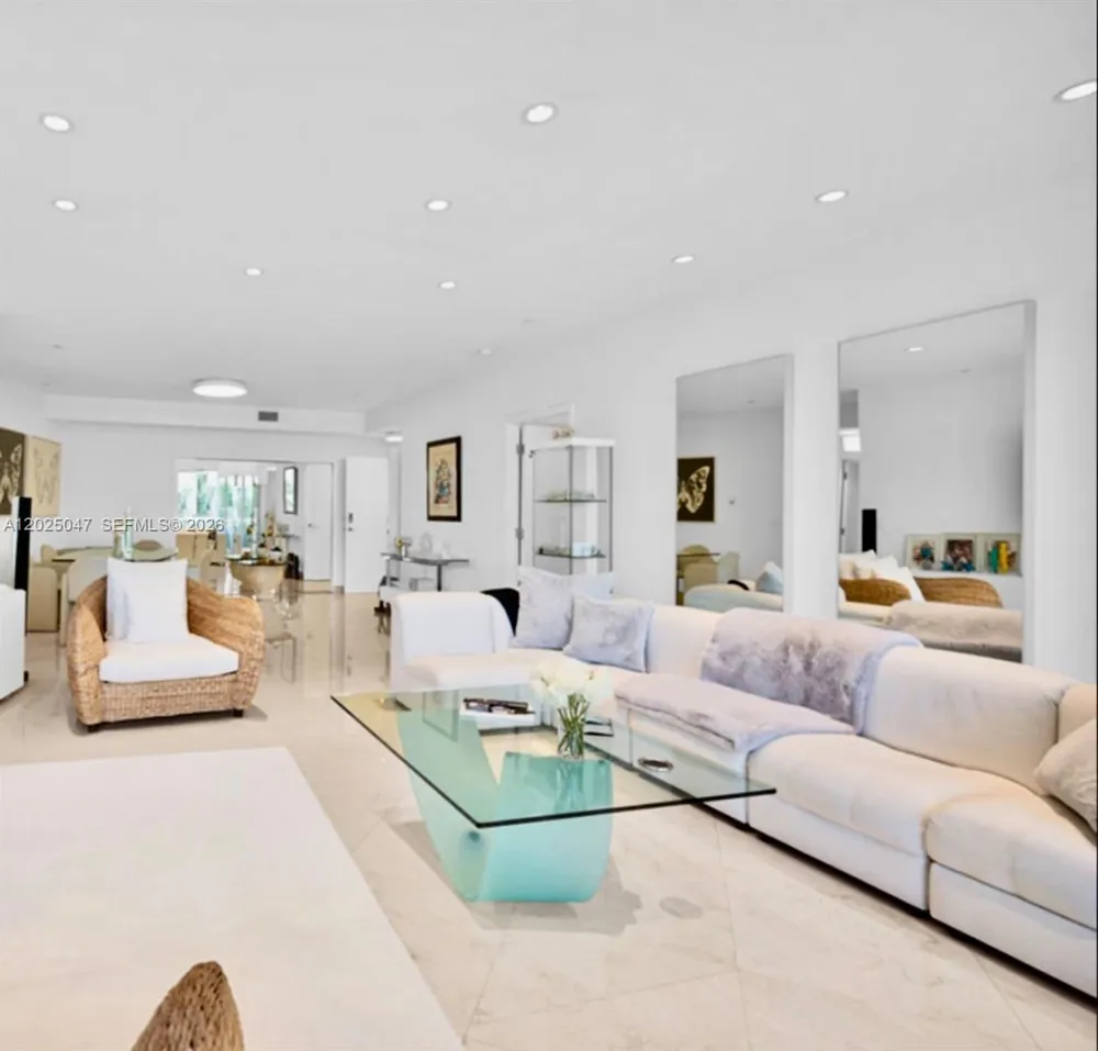 9601 Collins Ave #403 Bal Harbour, FL 33154