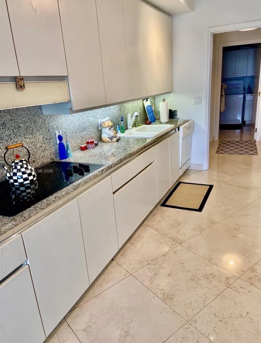 9601 Collins Ave #403 Bal Harbour, FL 33154