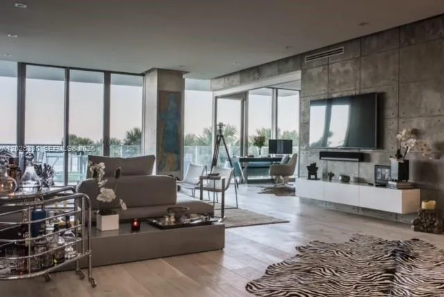 350 OCEAN DR #304N Key Biscayne, FL 33149