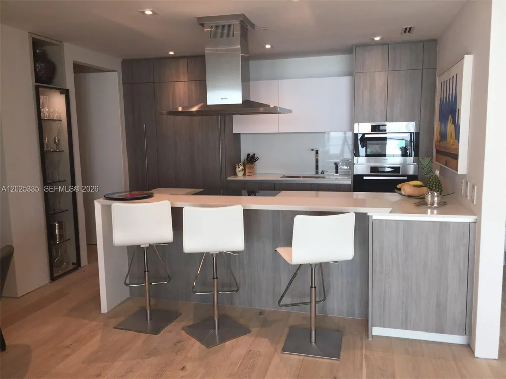 350 OCEAN DR #304N Key Biscayne, FL 33149