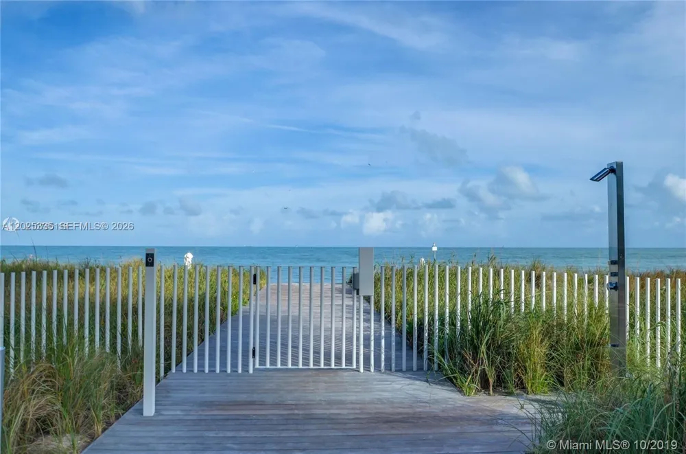 350 OCEAN DR #304N Key Biscayne, FL 33149