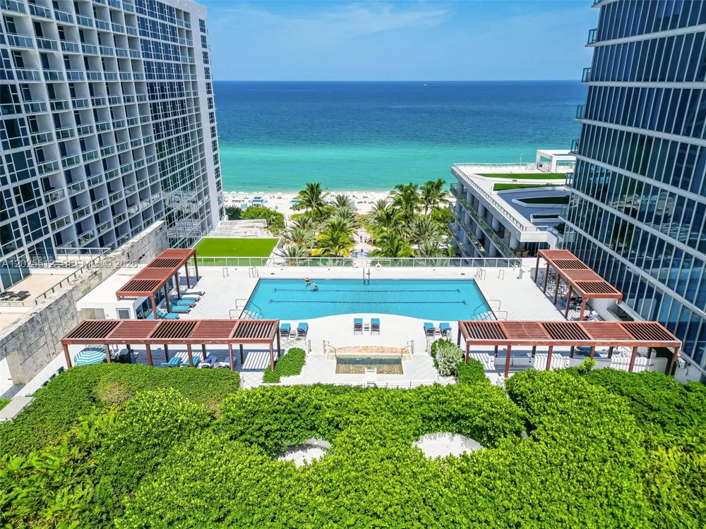 6801 Collins Ave #308 (Door 316) Miami Beach, FL 33141