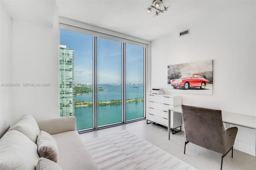 2900 NE 7th Ave #3702 Miami, FL 33137