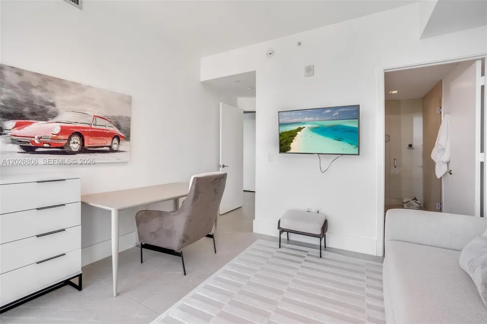 2900 NE 7th Ave #3702 Miami, FL 33137
