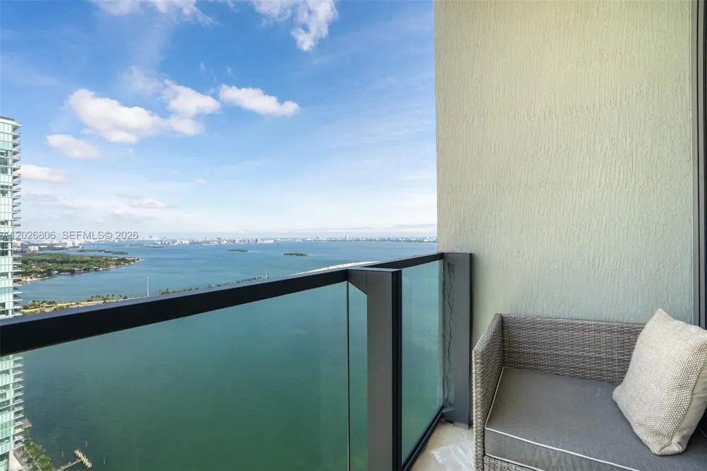 2900 NE 7th Ave #3702 Miami, FL 33137