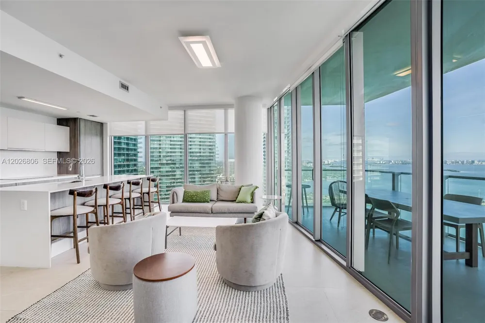 2900 NE 7th Ave #3702 Miami, FL 33137