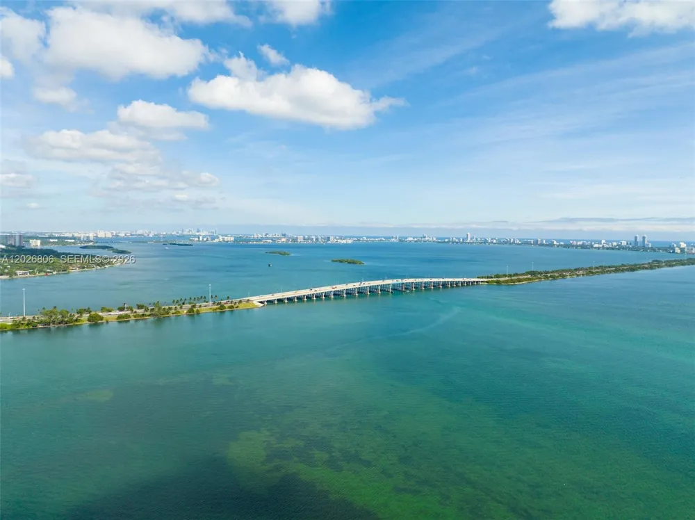 2900 NE 7th Ave #3702 Miami, FL 33137