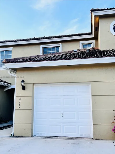 12037 SW 5th Ct