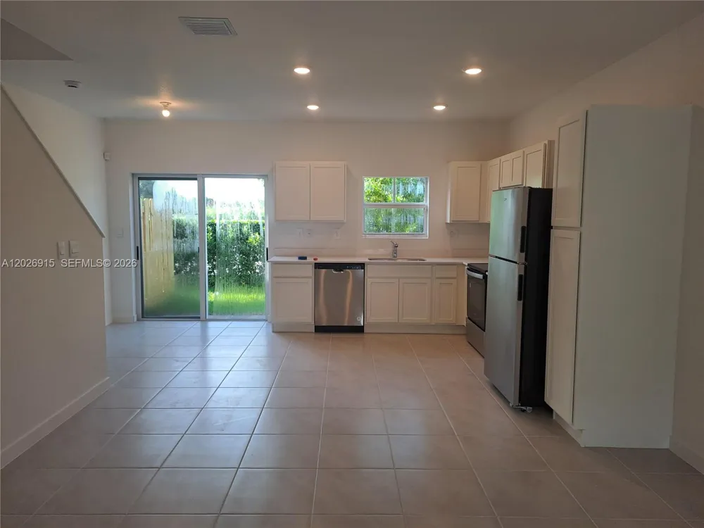408 NE 1st Dr Florida City, FL 33034