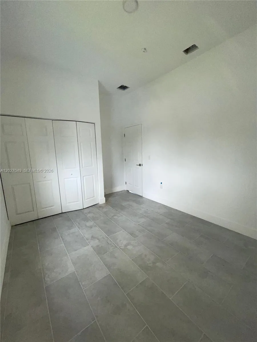 263 NW 58th St Miami, FL 33127