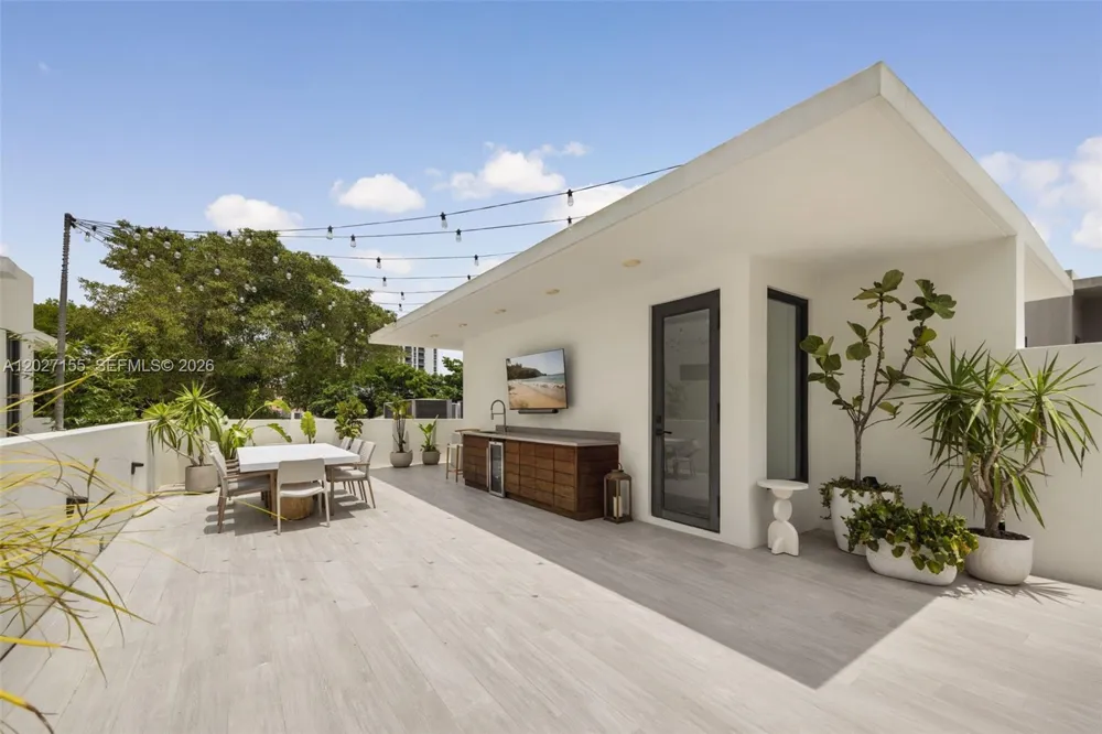 2986 Coconut Ave Coconut Grove, FL 33133