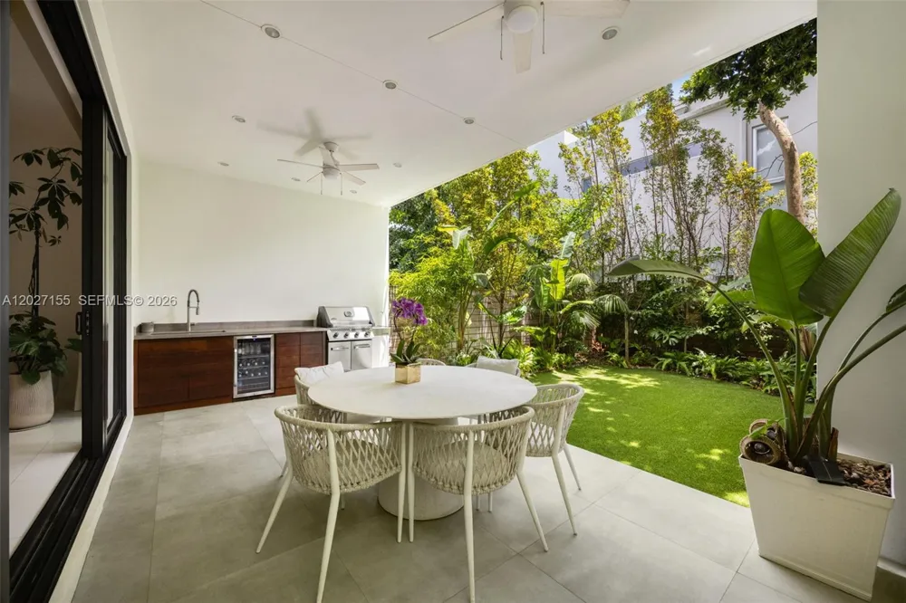 2986 Coconut Ave Coconut Grove, FL 33133
