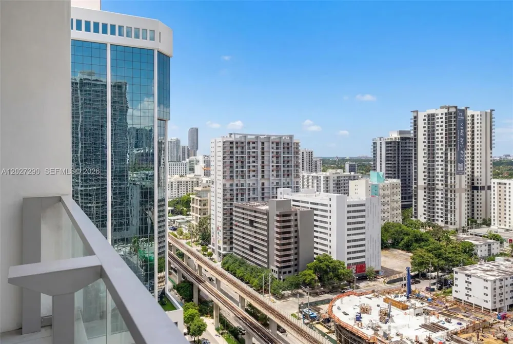88 SW 7th St #2408 Miami, FL 33130