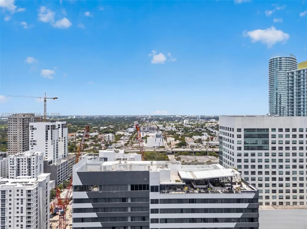 88 SW 7th St #2408 Miami, FL 33130