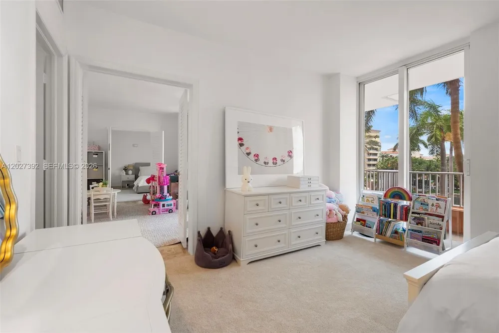 785 Crandon Blvd #205/305 Key Biscayne, FL 33149