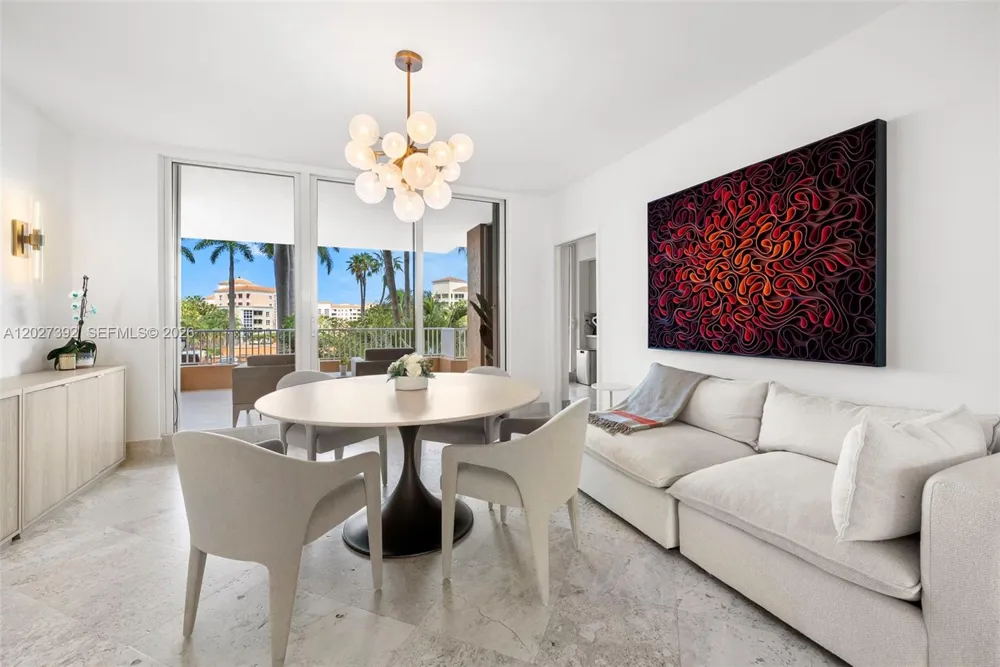 785 Crandon Blvd #205/305 Key Biscayne, FL 33149
