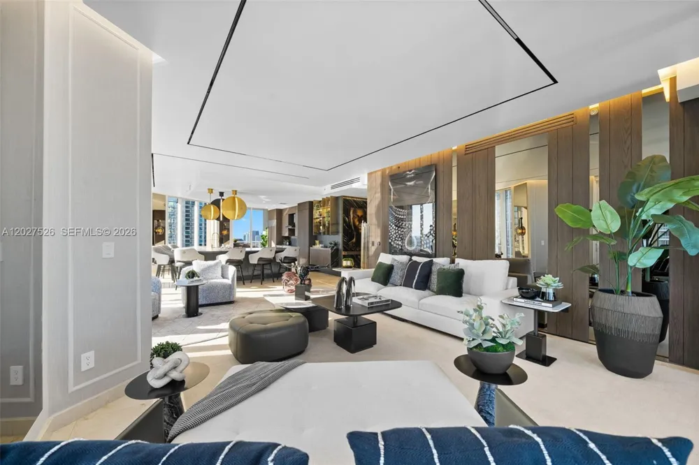 901 Brickell Key Blvd #3304 Miami, FL 33131