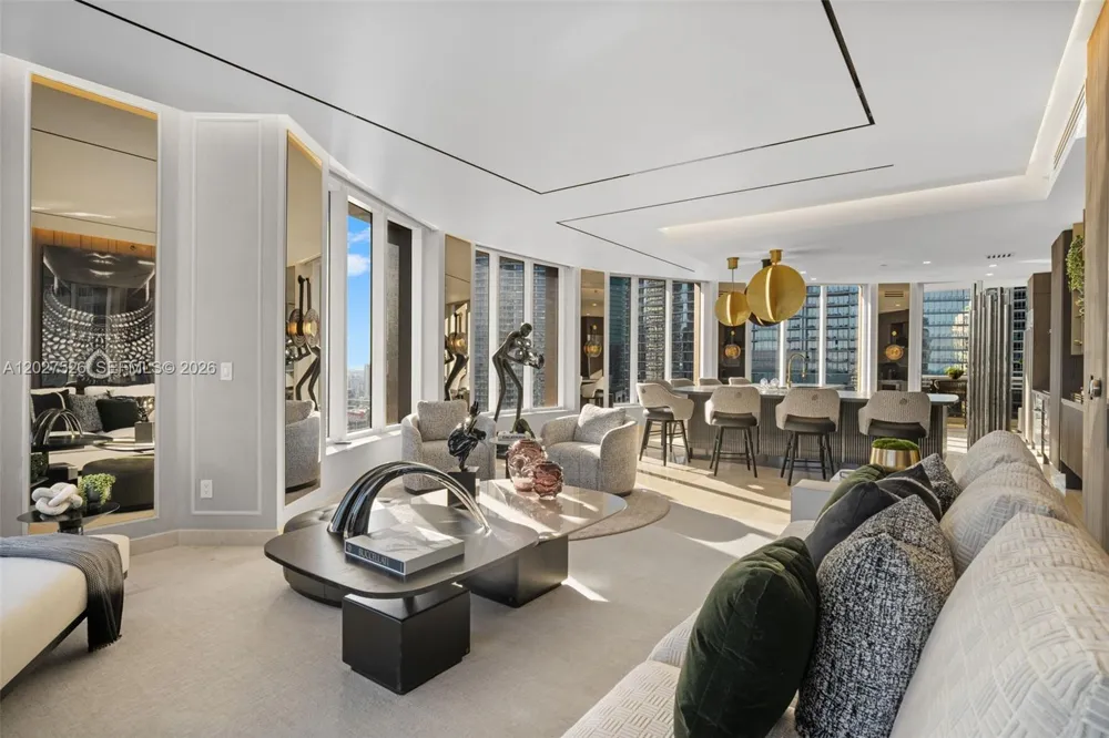 901 Brickell Key Blvd #3304 Miami, FL 33131