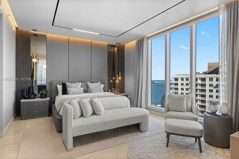 901 Brickell Key Blvd #3304 Miami, FL 33131
