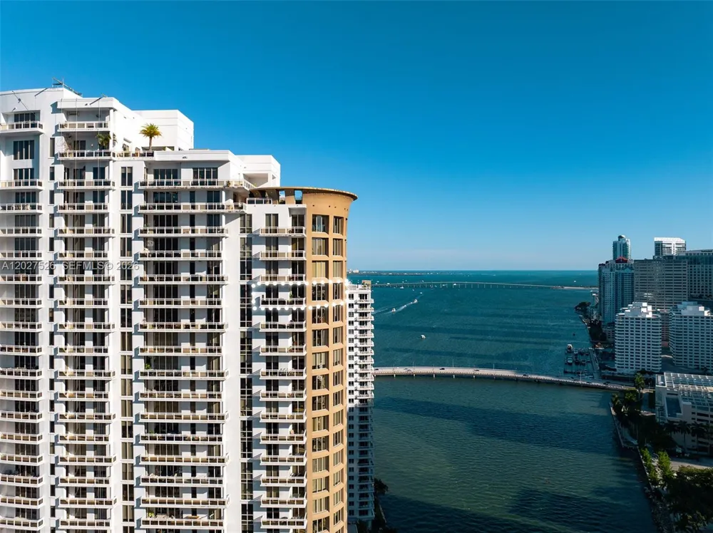901 Brickell Key Blvd #3304 Miami, FL 33131