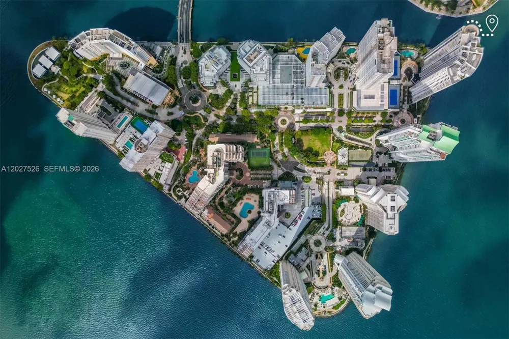 901 Brickell Key Blvd #3304 Miami, FL 33131