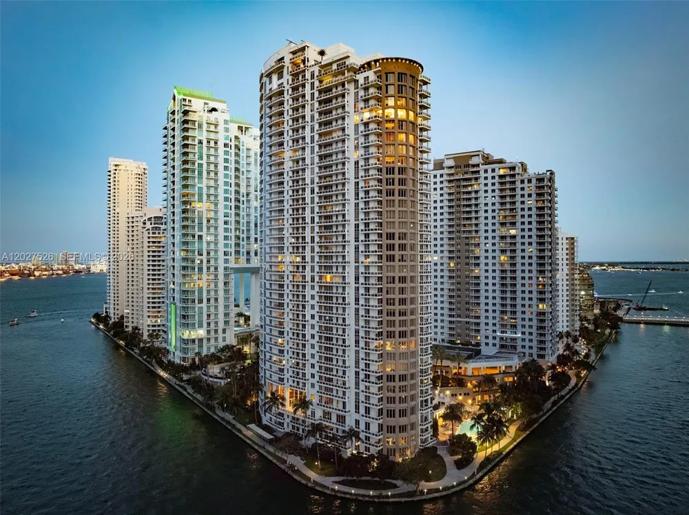 901 Brickell Key Blvd #3304 Miami, FL 33131