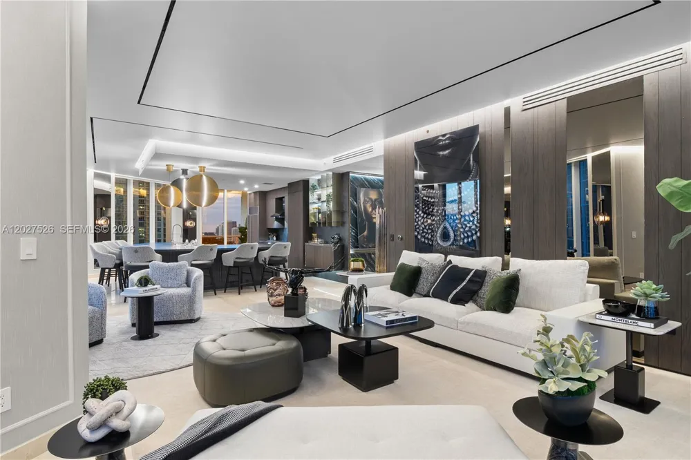 901 Brickell Key Blvd #3304 Miami, FL 33131