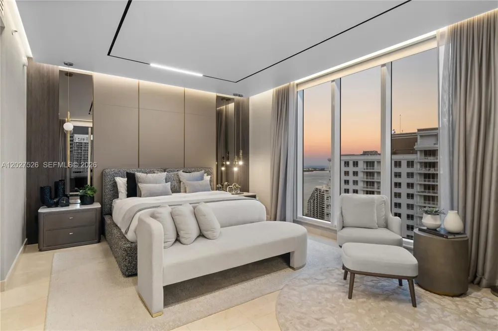 901 Brickell Key Blvd #3304 Miami, FL 33131