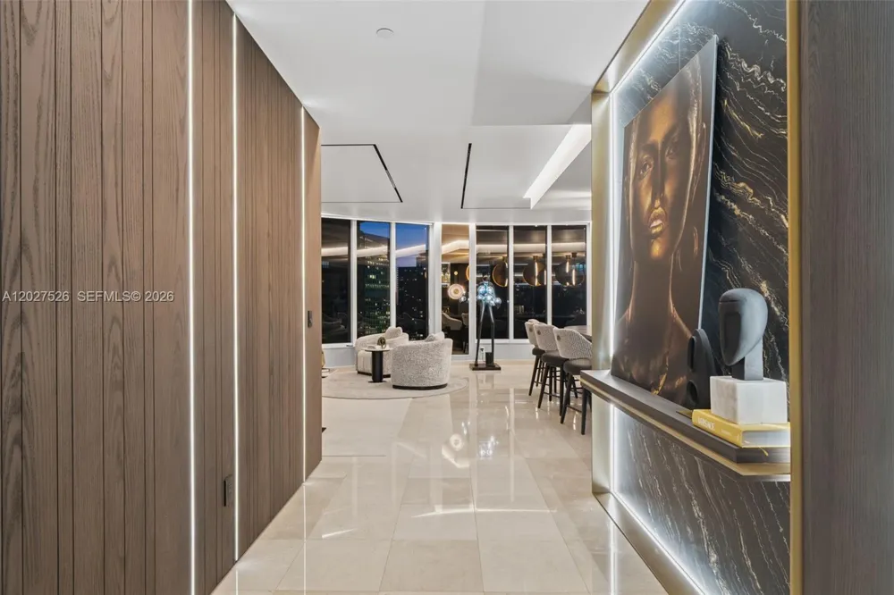 901 Brickell Key Blvd #3304 Miami, FL 33131